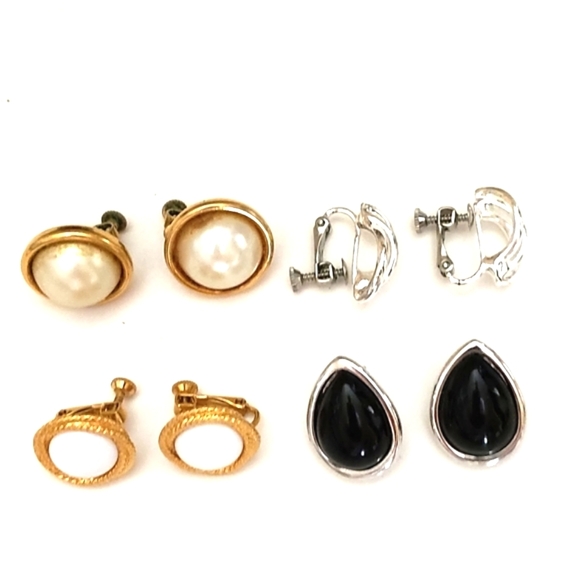 NAPIER VINTAGE LEVERBACK/SCREWBACK AND POST (4 PAIRS) EARRING LOT - Picture 9 of 10